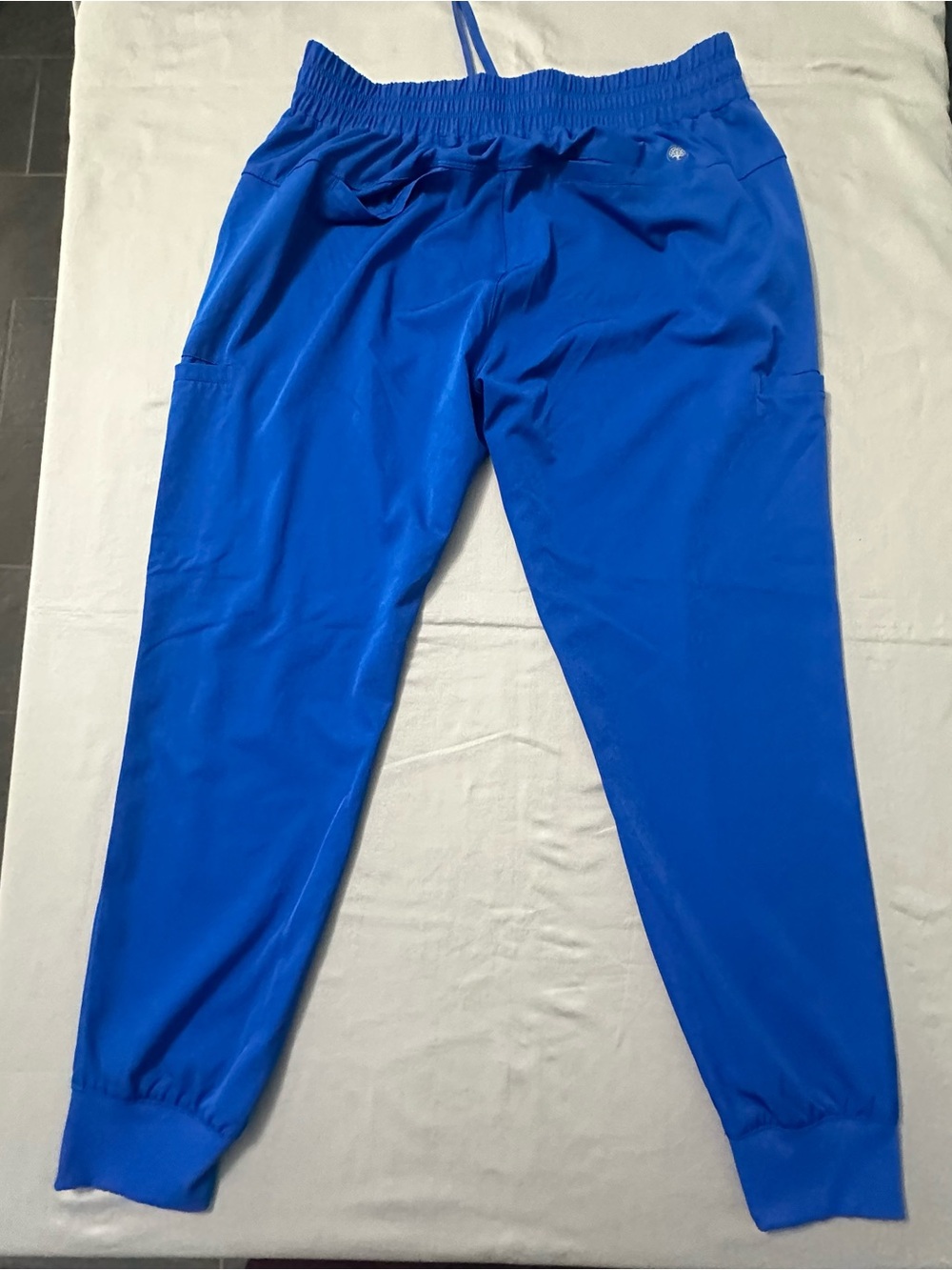 HH Works Healing Hands Scrubs Set L Royal Blue Macy Top Rhea Jogger Megan Jacket - Picture 7 of 16
